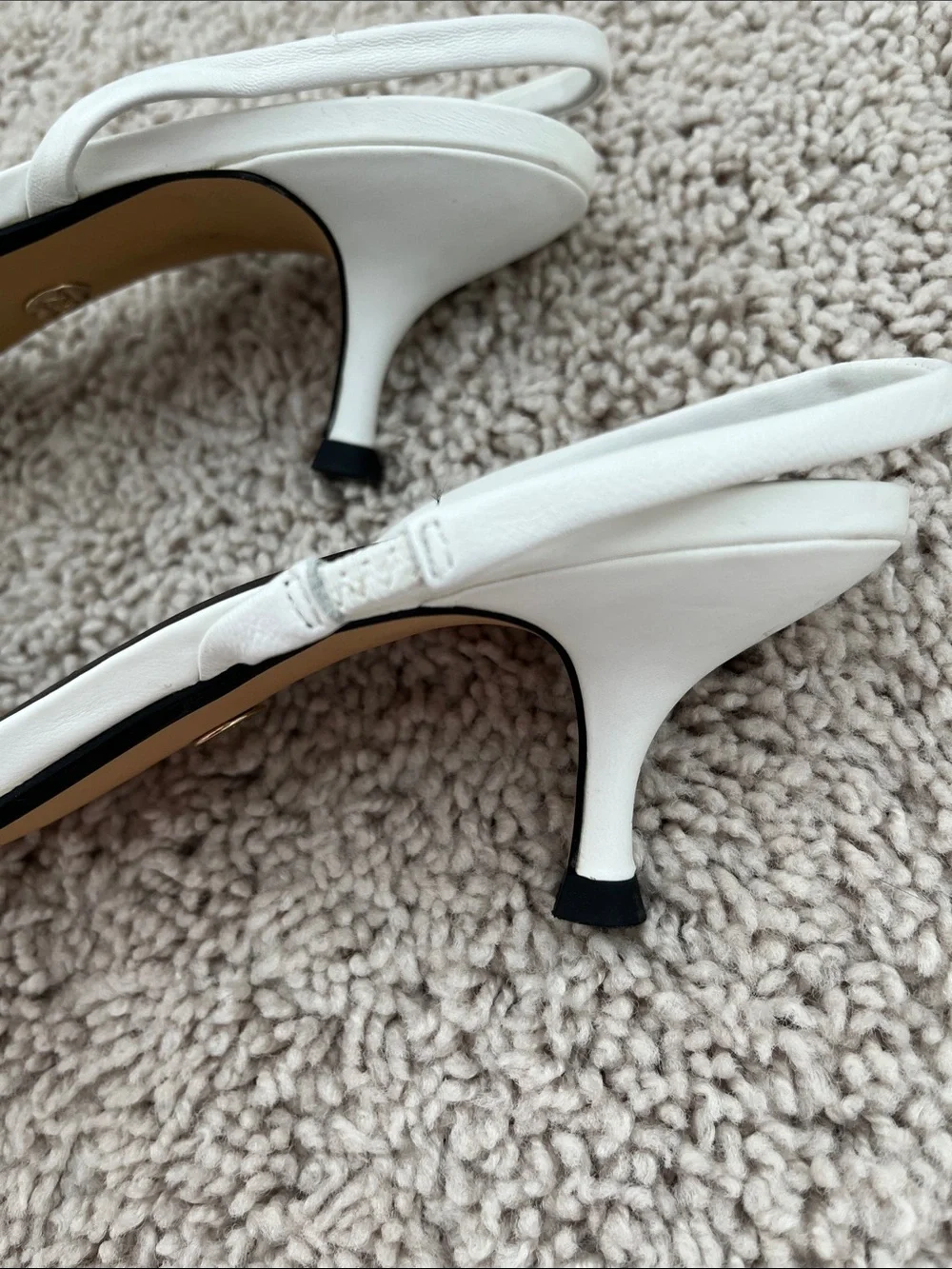 Zara White Leather Slingback Sandals with Gold Buckle Detail - Picture 5 of 6